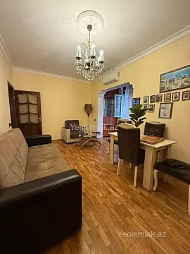 Satılır 2 otaqlı köhnə tikili 45 m²