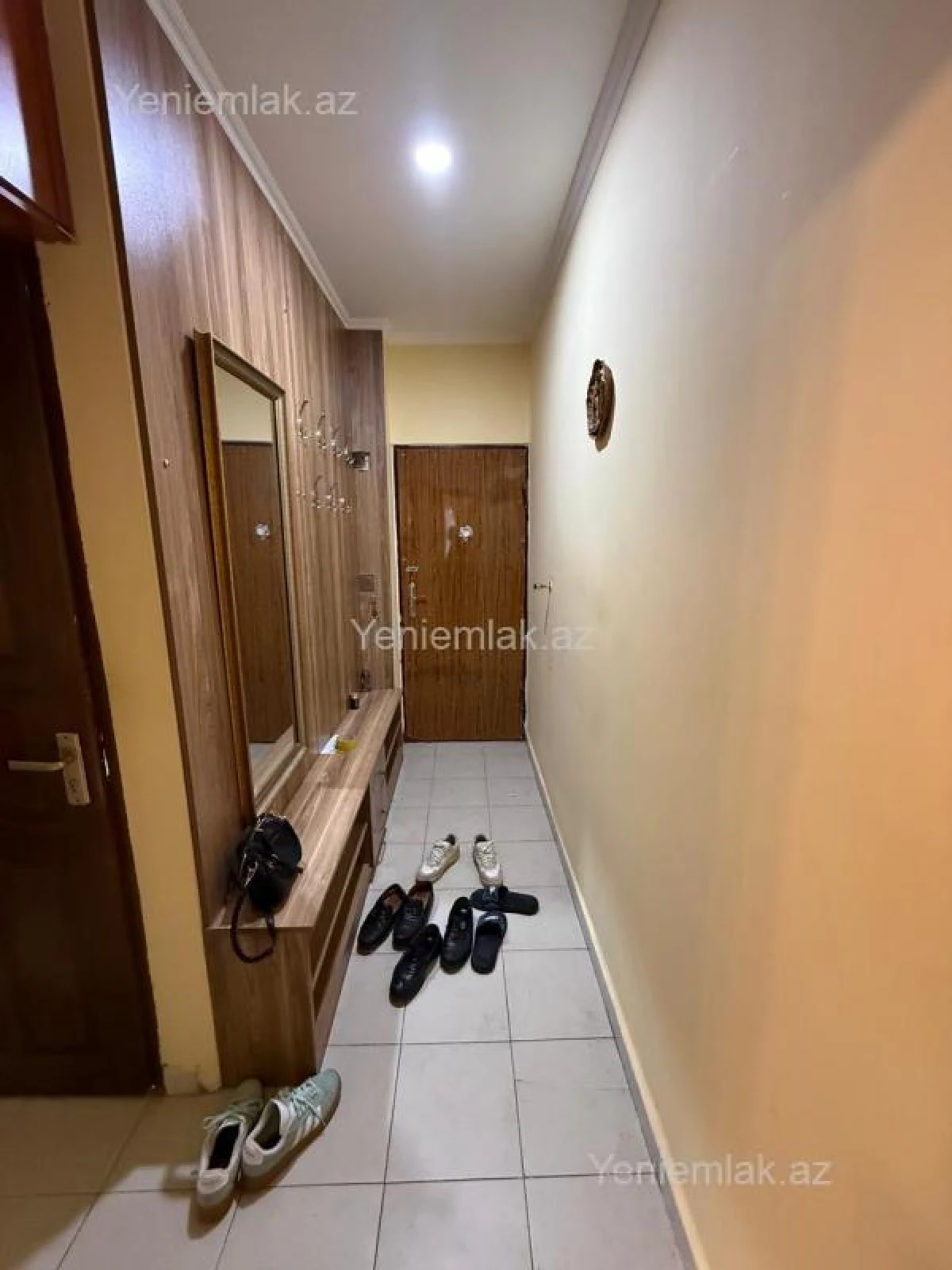Satılır 2 otaqlı köhnə tikili 45 m²