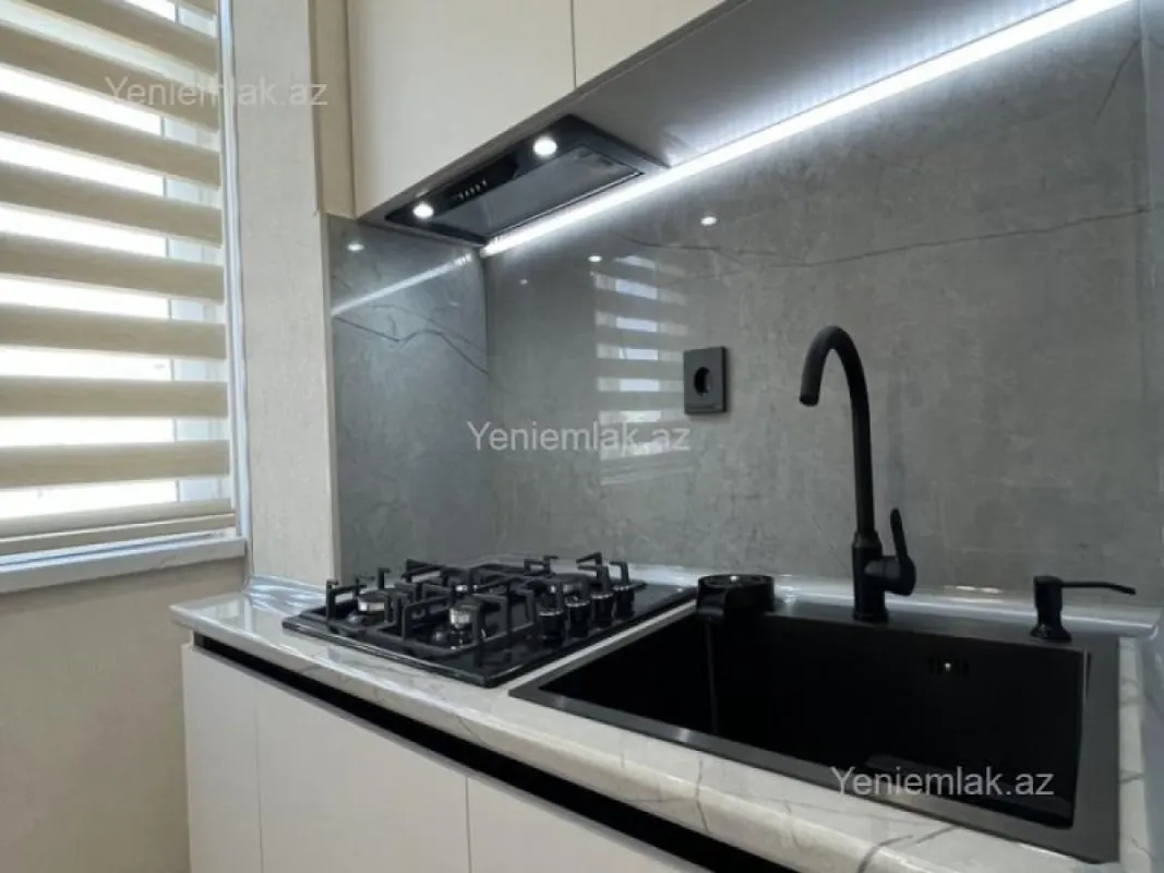 Satılır 3 otaqlı köhnə tikili 65 m²