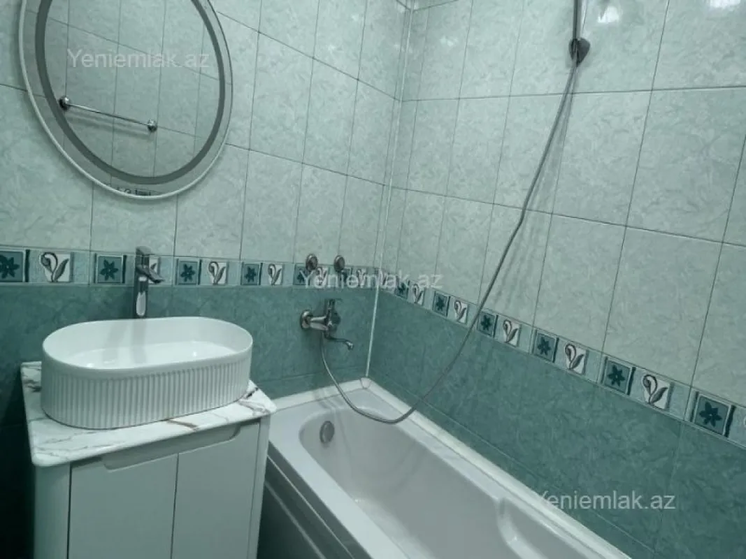 Satılır 3 otaqlı köhnə tikili 65 m²