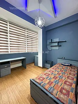 Satılır 4 otaqlı yeni tikili 180 m²