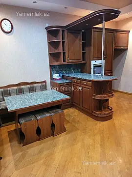 Satılır 4 otaqlı yeni tikili 195 m²