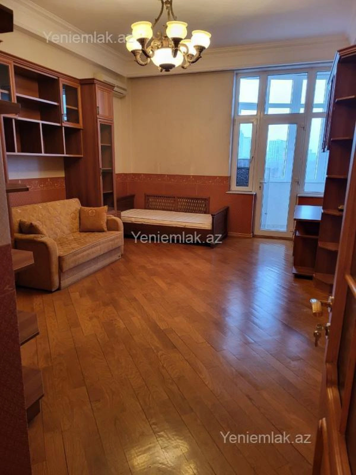 Satılır 4 otaqlı yeni tikili 195 m²