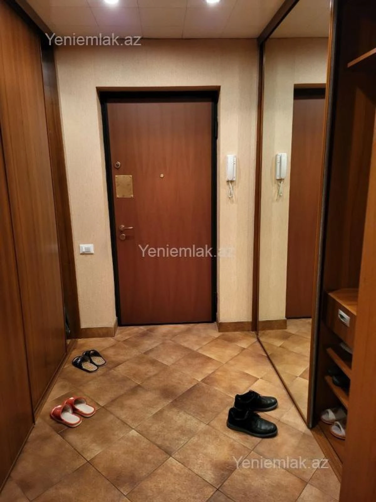 Satılır 4 otaqlı yeni tikili 195 m²