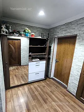 Satılır 2 otaqlı köhnə tikili 50 m²