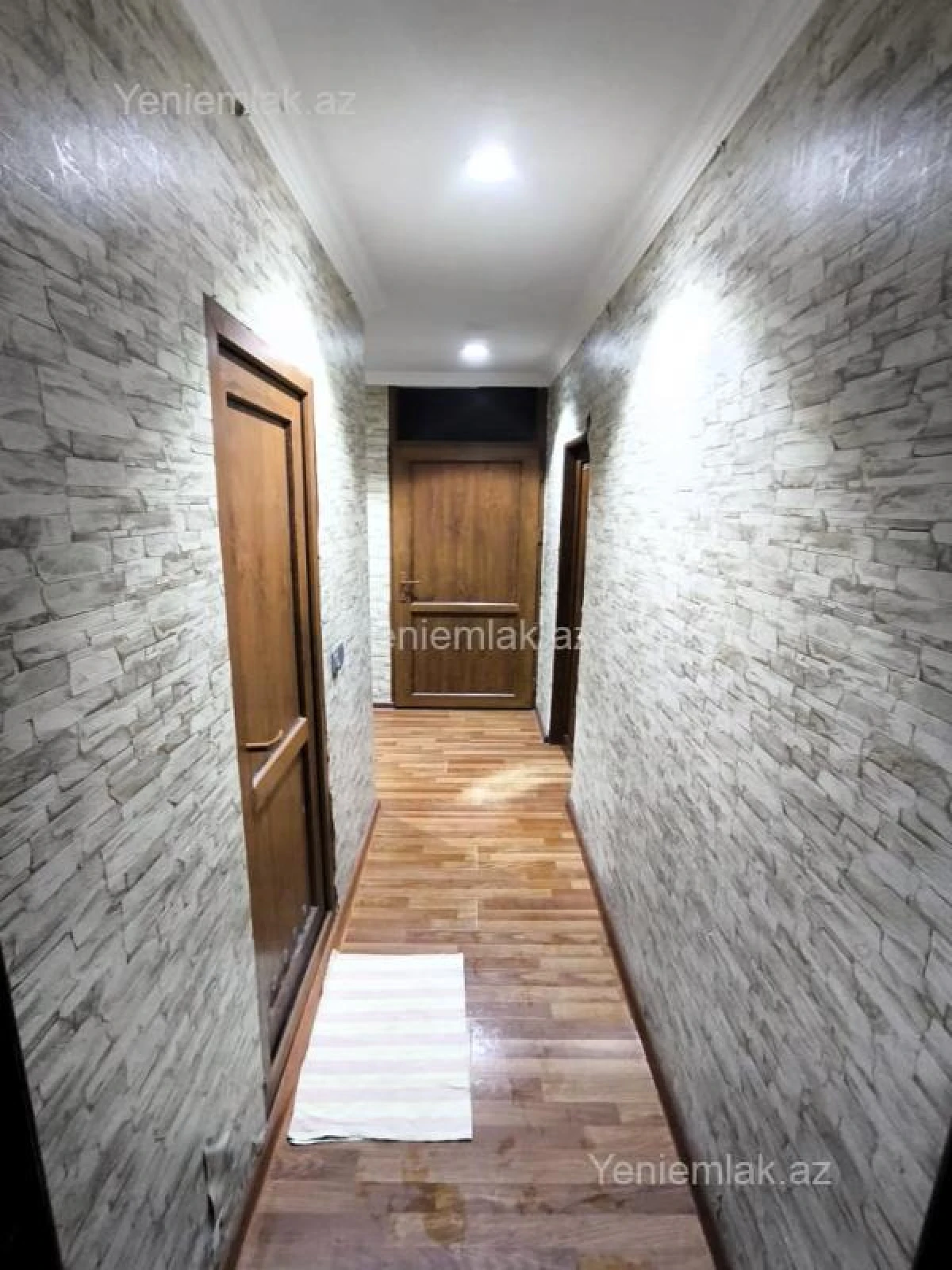 Satılır 2 otaqlı köhnə tikili 50 m²