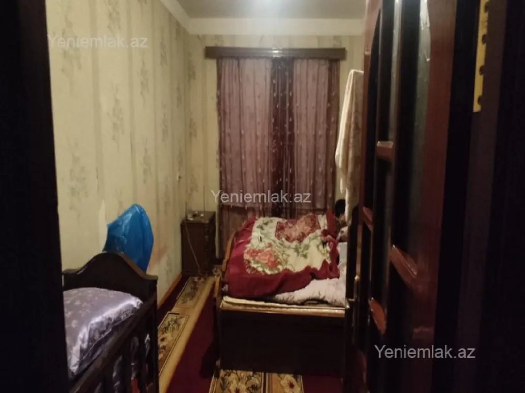 Satılır 5 otaqlı köhnə tikili 120 m²