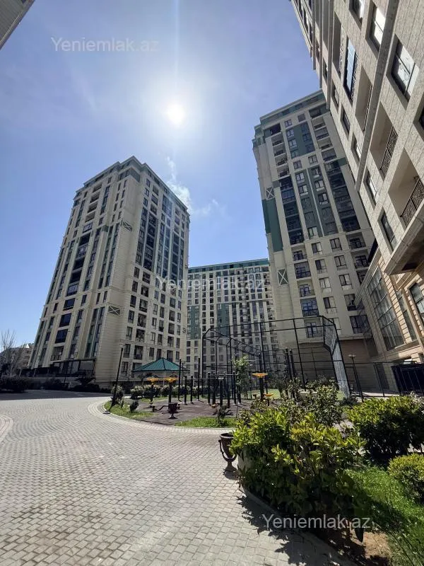 Satılır 3 otaqlı yeni tikili 142 m²