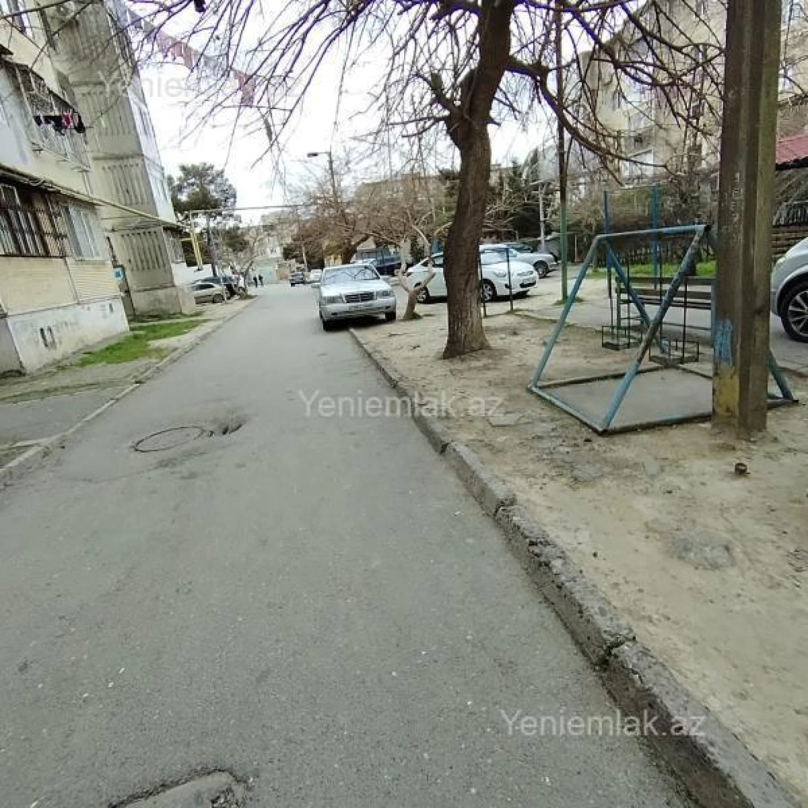 Satılır 2 otaqlı köhnə tikili 60 m²
