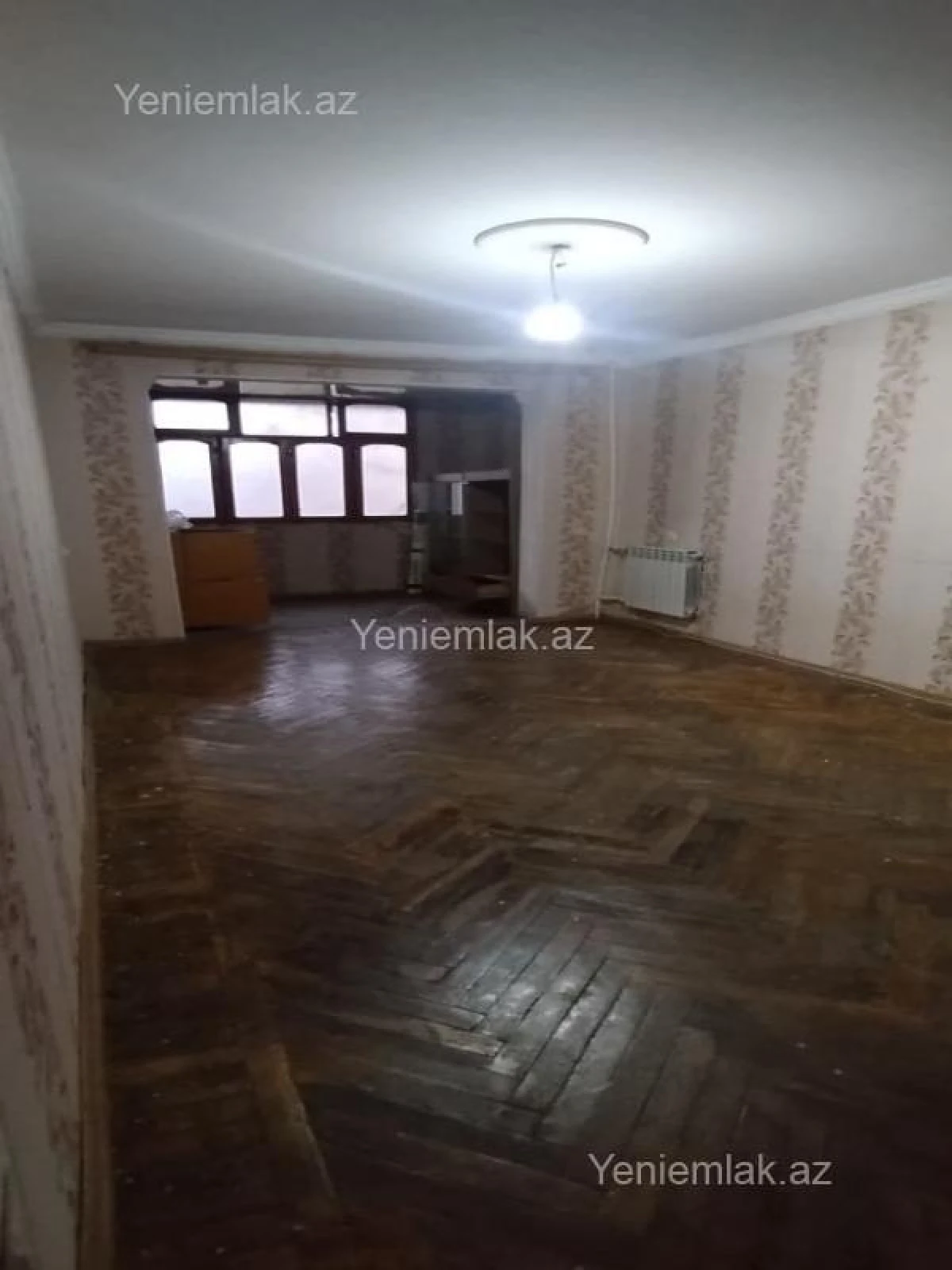 Satılır 2 otaqlı köhnə tikili 60 m²