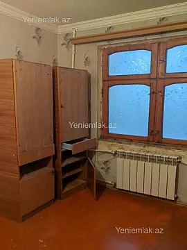 Satılır 2 otaqlı köhnə tikili 60 m²