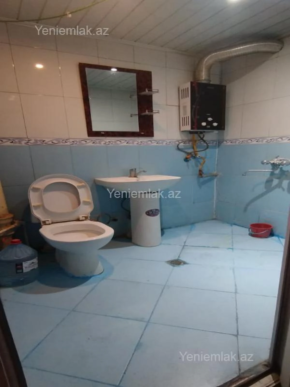 Satılır 2 otaqlı köhnə tikili 60 m²