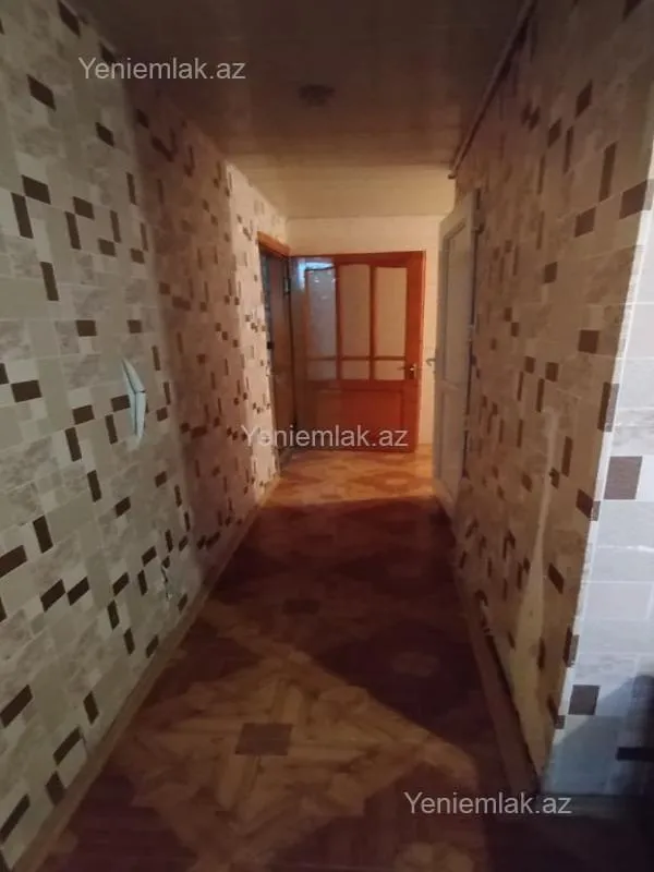 Satılır 2 otaqlı köhnə tikili 60 m²