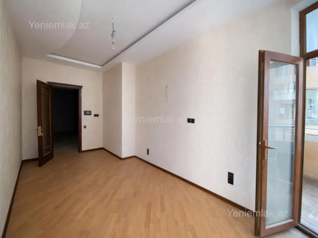 Satılır 3 otaqlı yeni tikili 160 m²