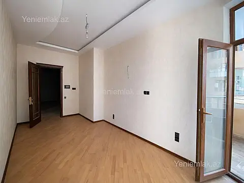 Satılır 3 otaqlı yeni tikili 160 m²