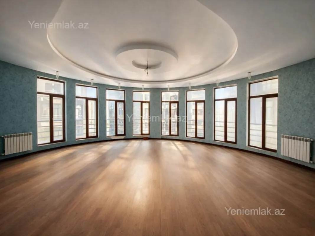 Satılır 3 otaqlı yeni tikili 160 m²