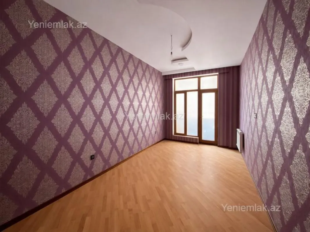 Satılır 3 otaqlı yeni tikili 160 m²