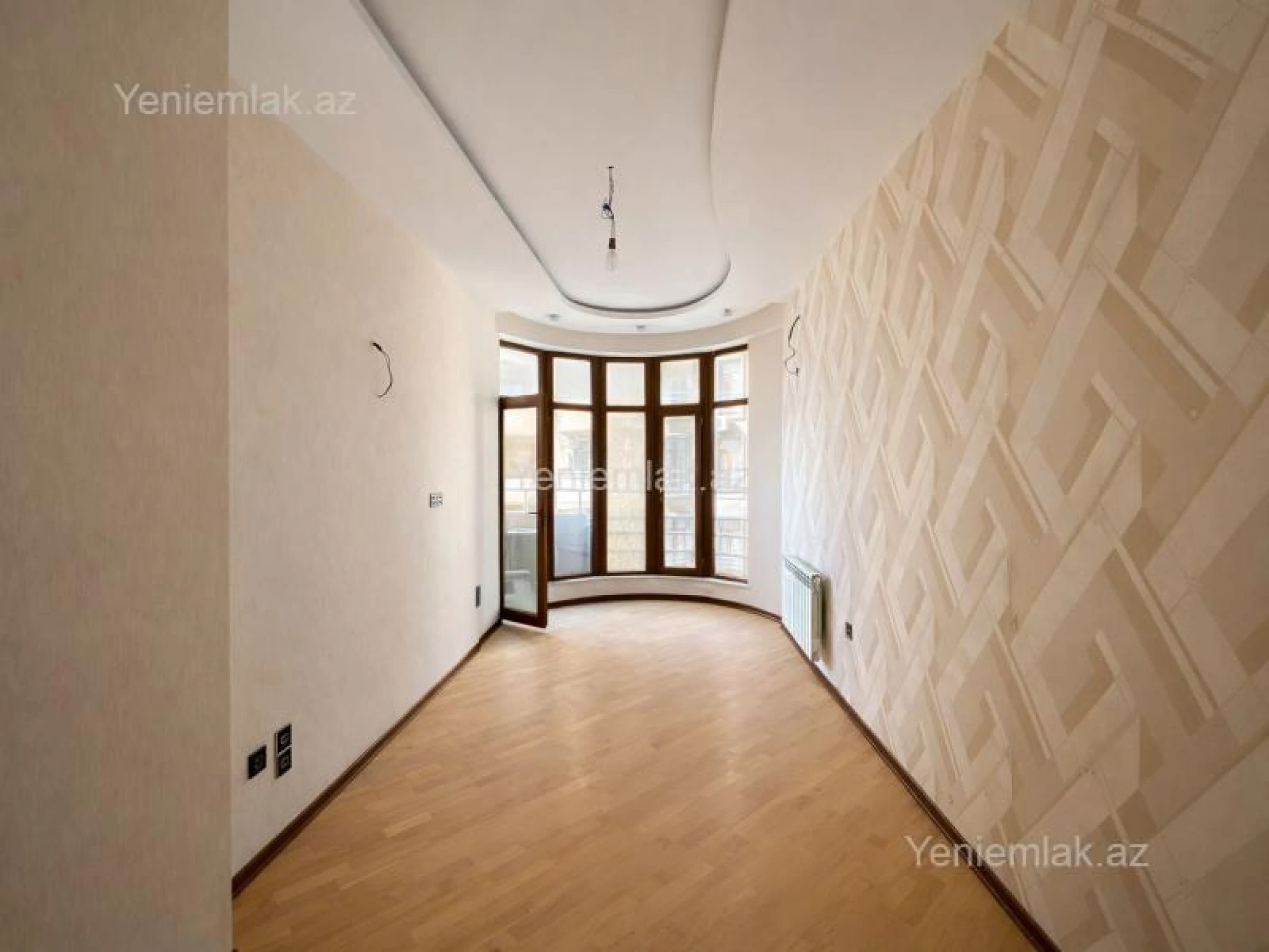 Satılır 3 otaqlı yeni tikili 160 m²