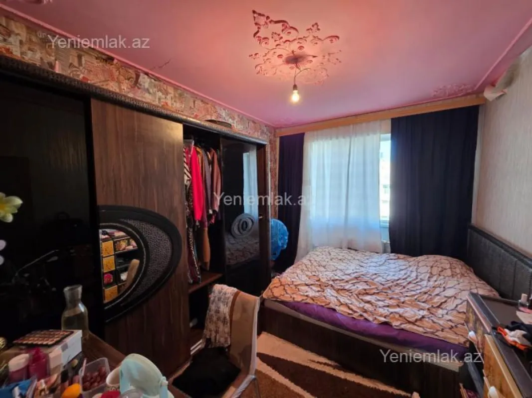 Satılır 3 otaqlı köhnə tikili 80 m²