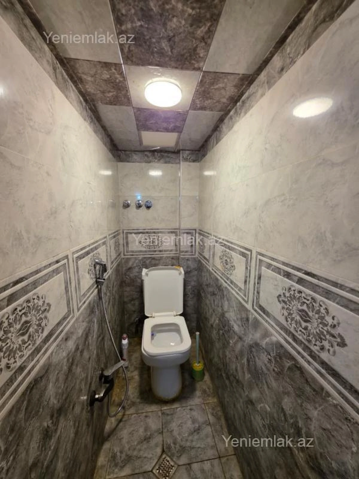 Satılır 3 otaqlı köhnə tikili 80 m²