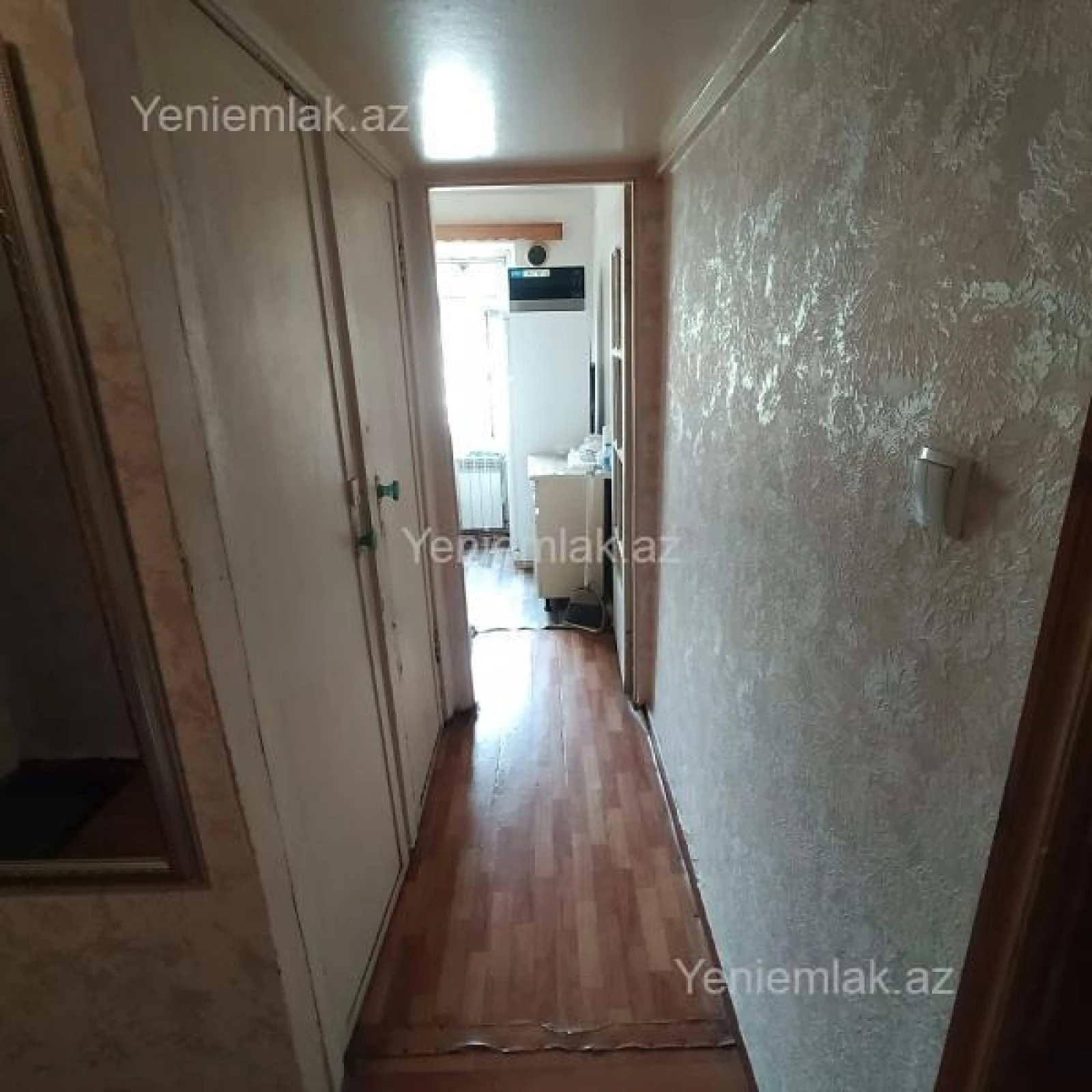 Satılır 2 otaqlı köhnə tikili 65 m²