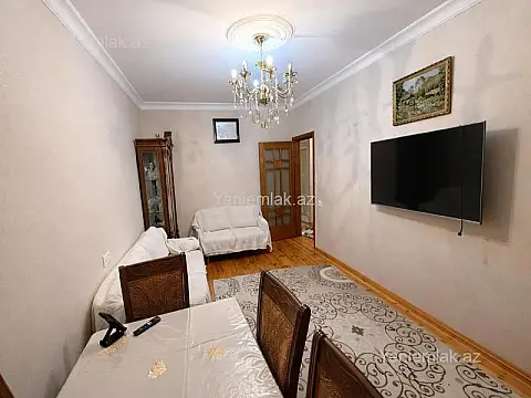 Satılır 3 otaqlı yeni tikili 80 m²