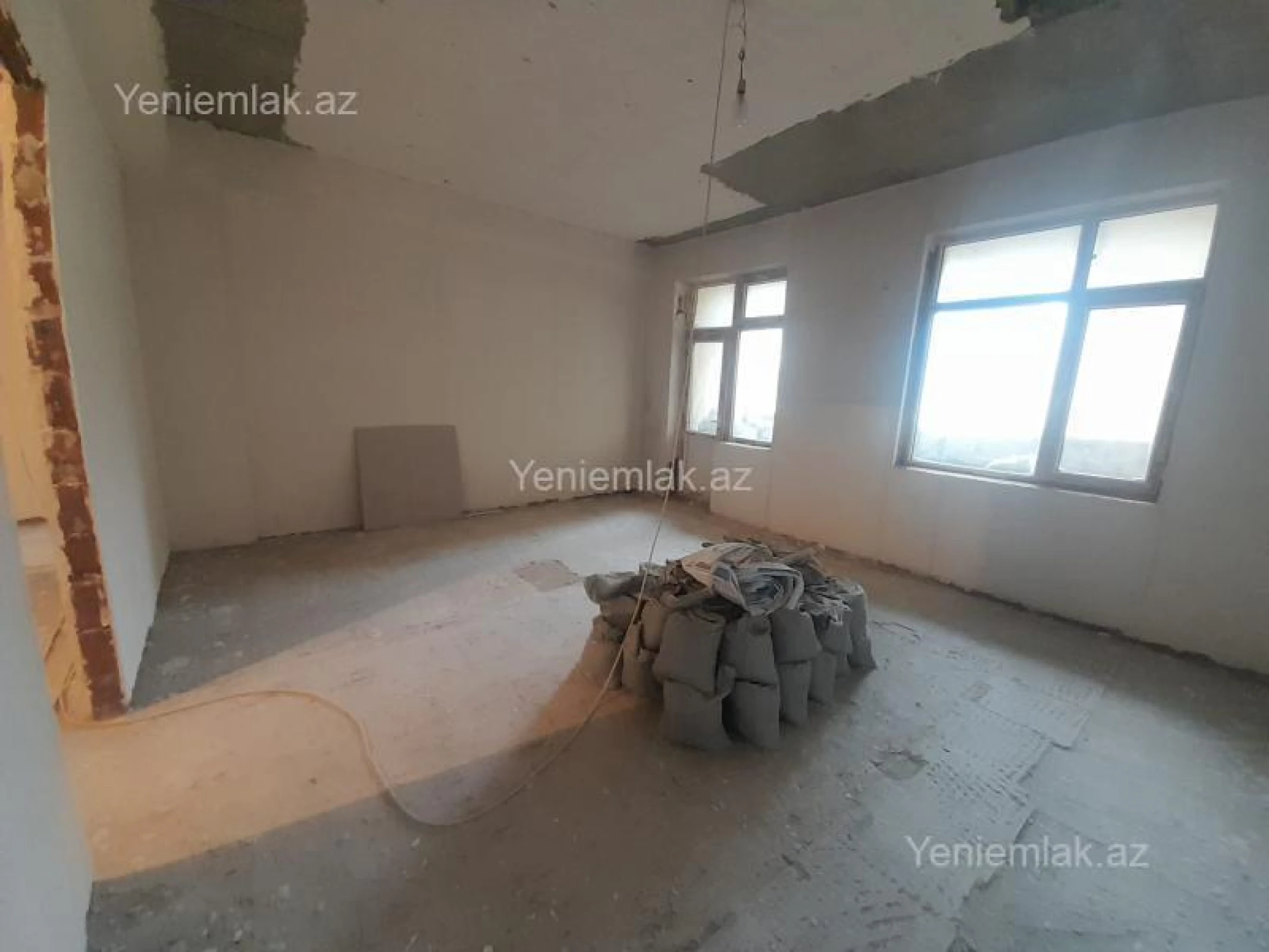 Satılır 2 otaqlı yeni tikili 115 m²
