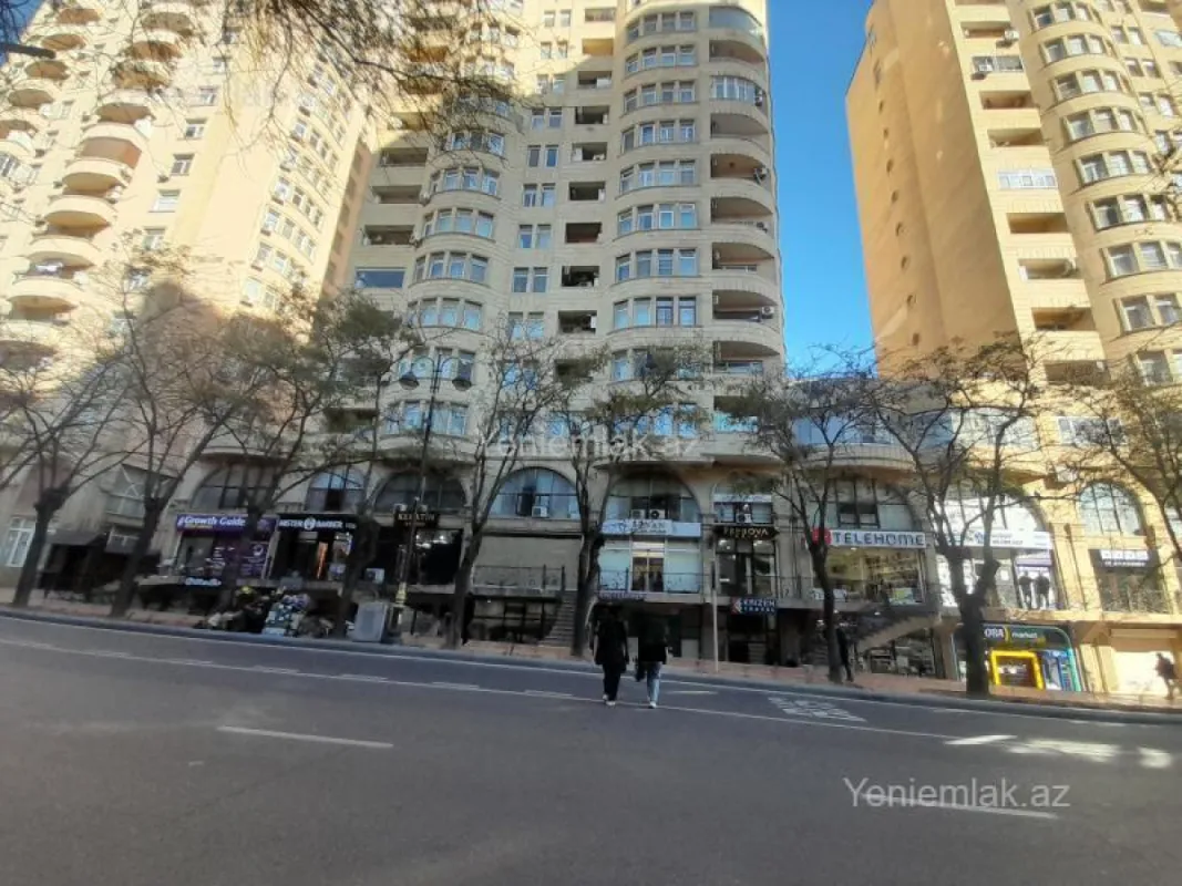 Satılır 2 otaqlı yeni tikili 115 m²