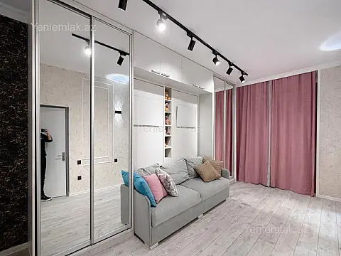 Satılır 3 otaqlı yeni tikili 80 m²