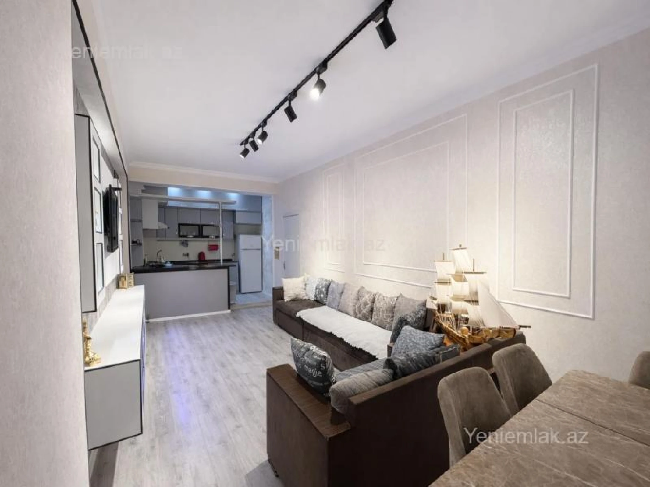 Satılır 3 otaqlı yeni tikili 80 m²