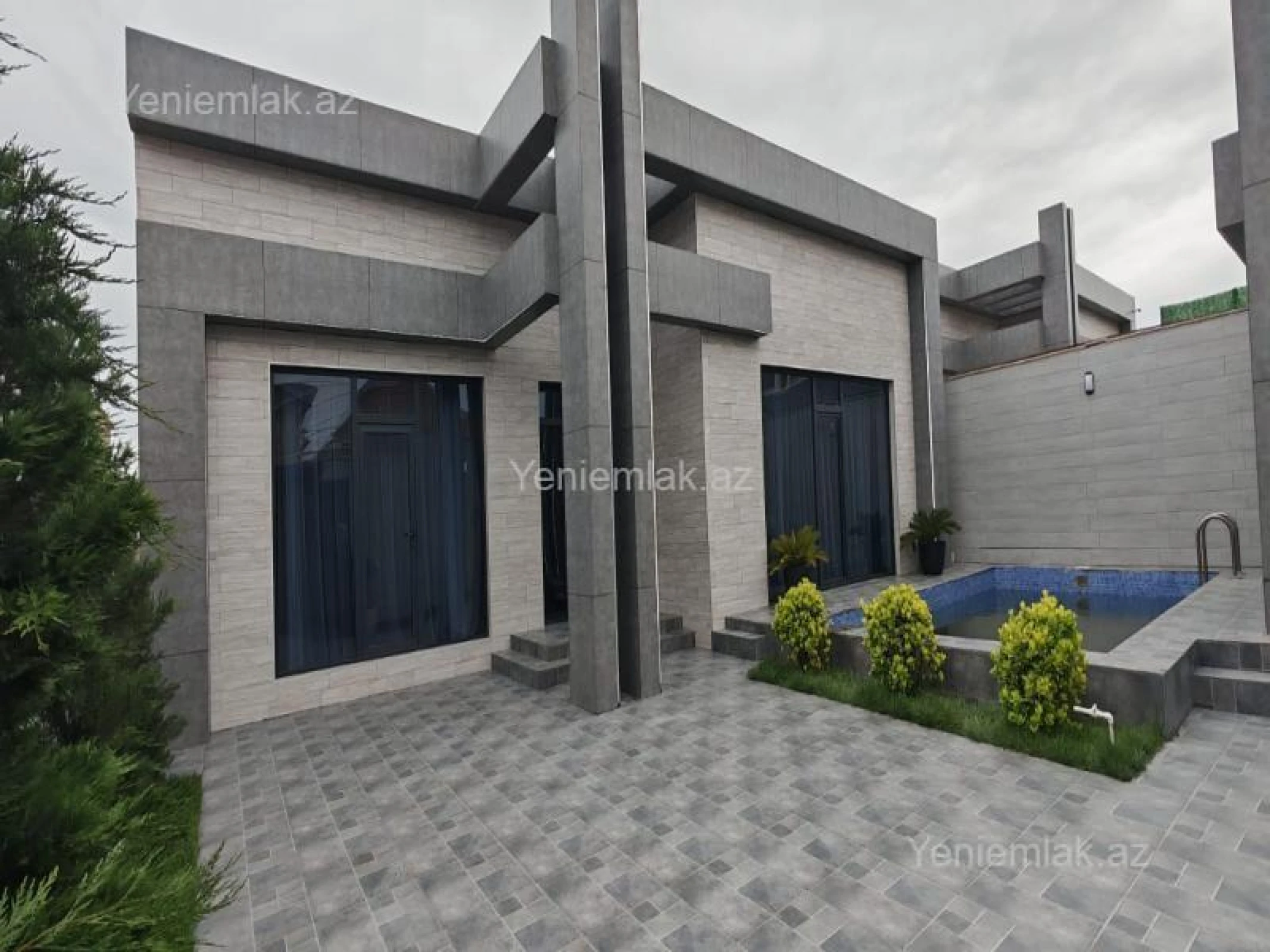 Satılır 4 otaqlı həyət evi 180 m²