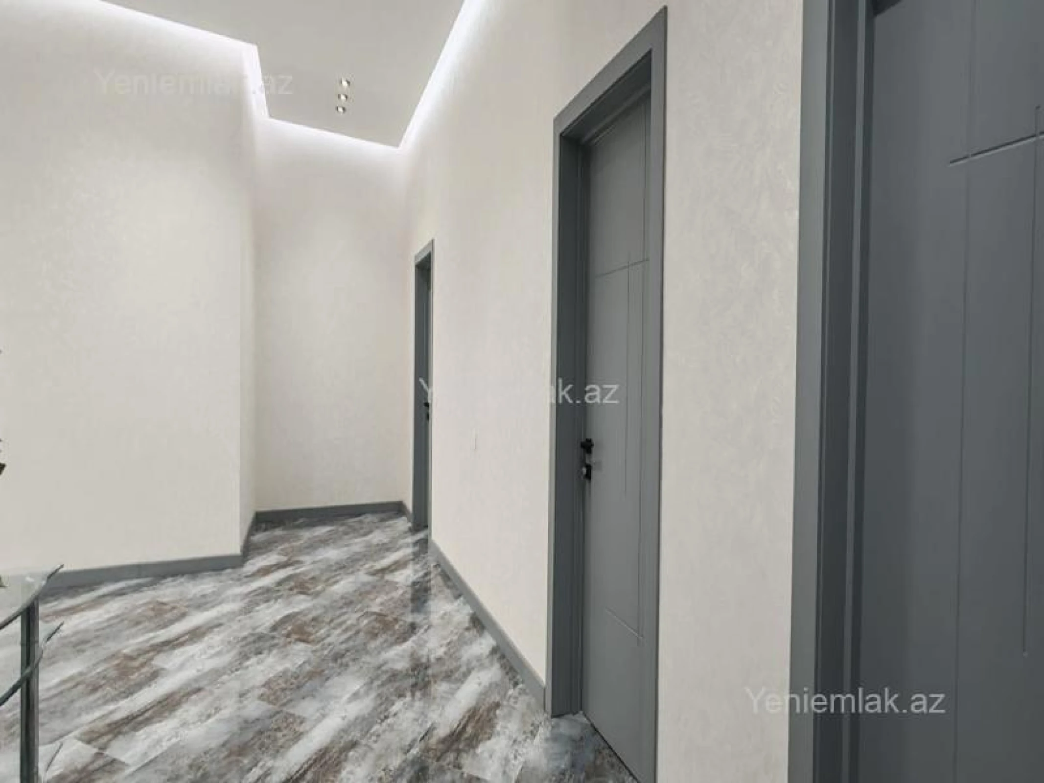 Satılır 4 otaqlı həyət evi 180 m²