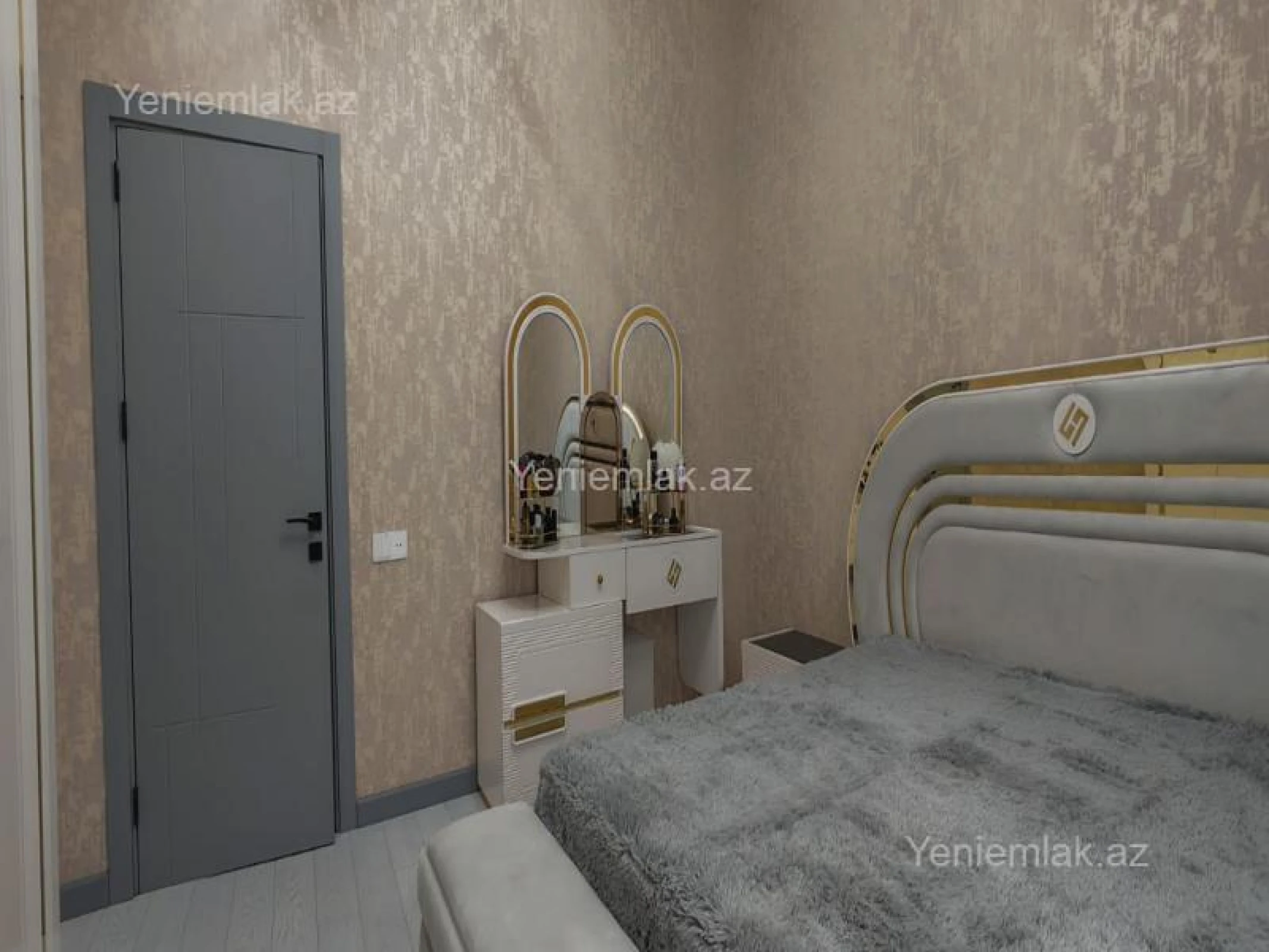 Satılır 4 otaqlı həyət evi 180 m²