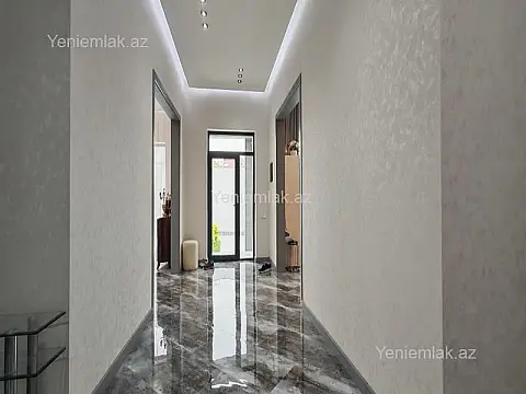 Satılır 4 otaqlı həyət evi 180 m²