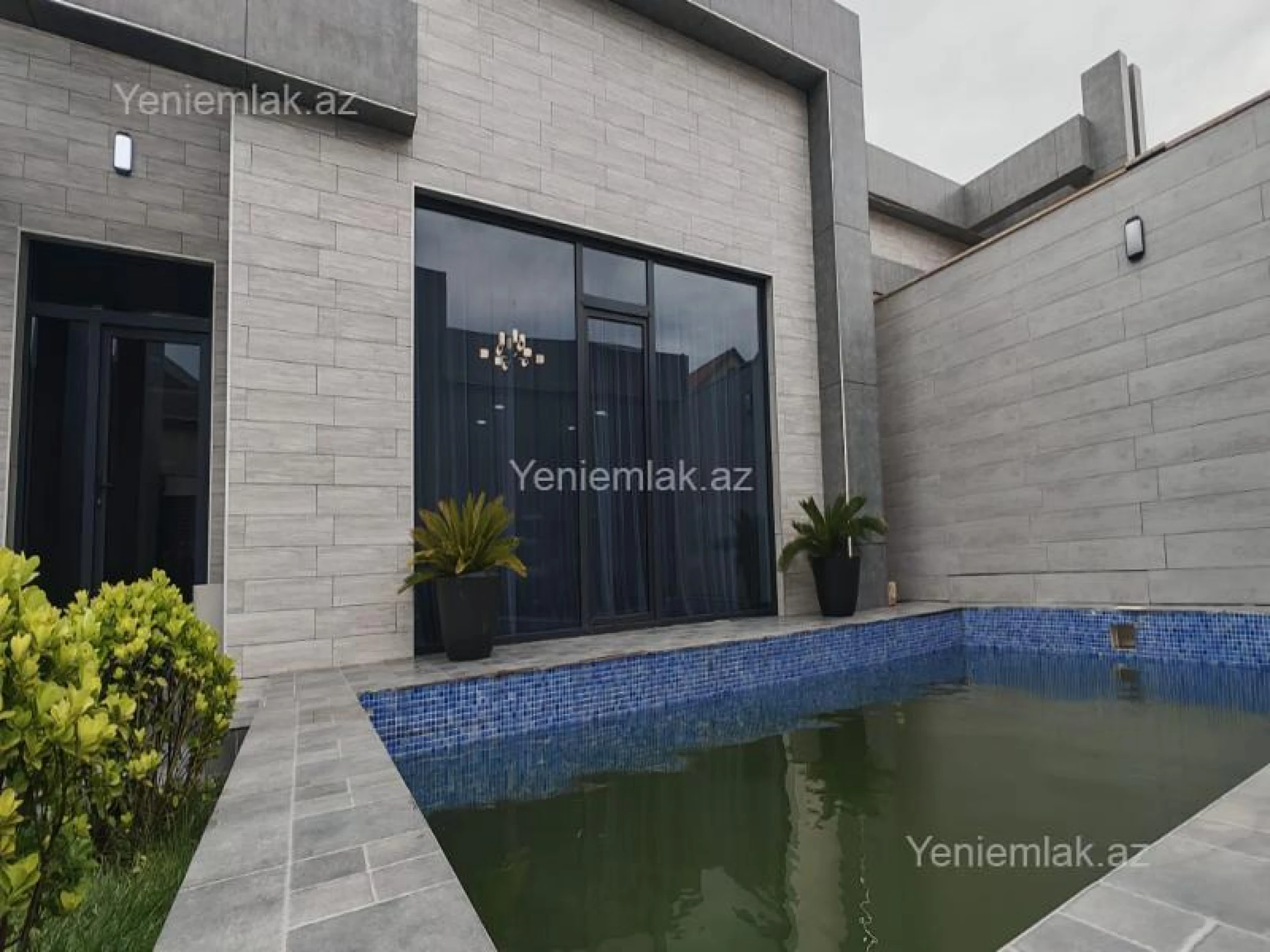 Satılır 4 otaqlı həyət evi 180 m²