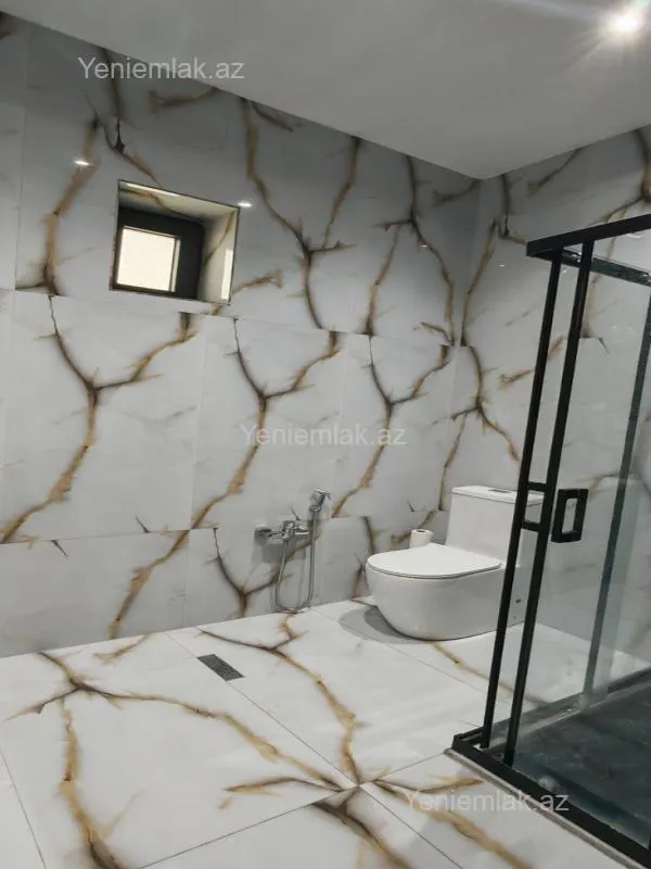 Satılır 4 otaqlı həyət evi 180 m²