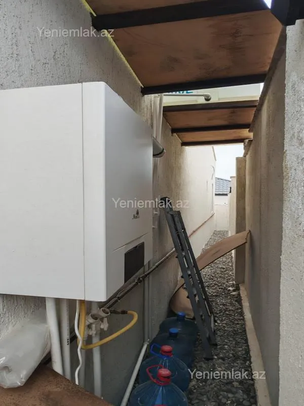 Satılır 4 otaqlı həyət evi 180 m²