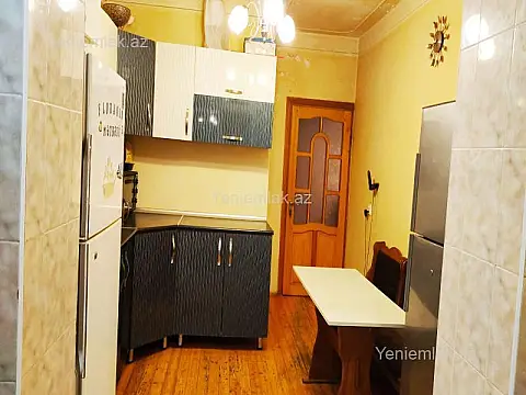 Satılır 3 otaqlı köhnə tikili 65 m²