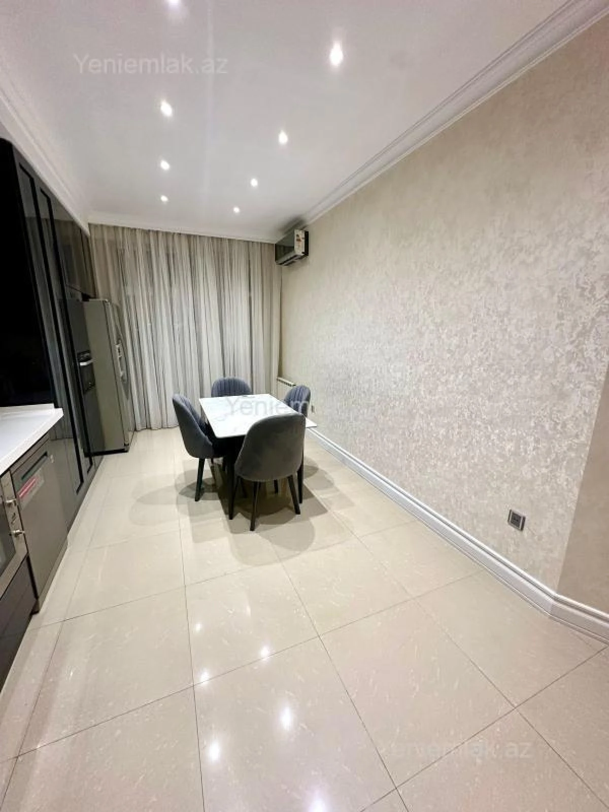 Satılır 3 otaqlı yeni tikili 145 m²