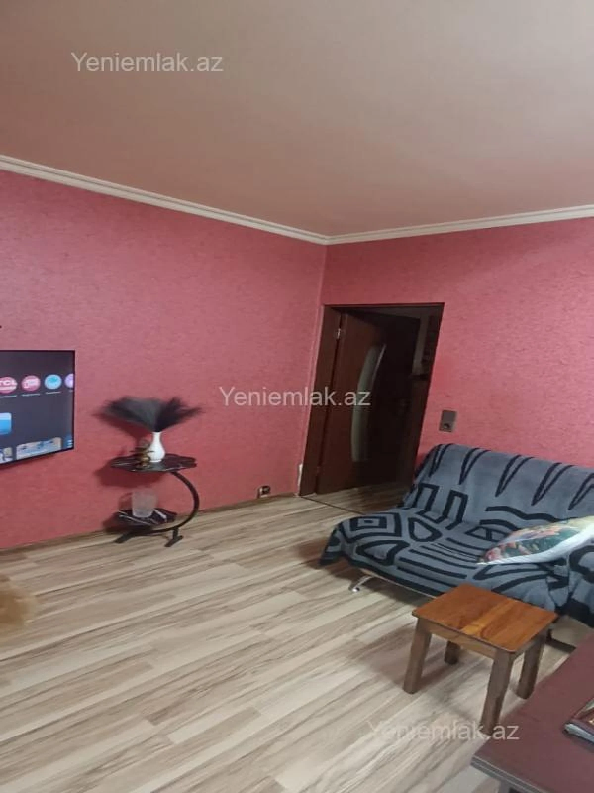 Satılır 1 otaqlı köhnə tikili 40 m²