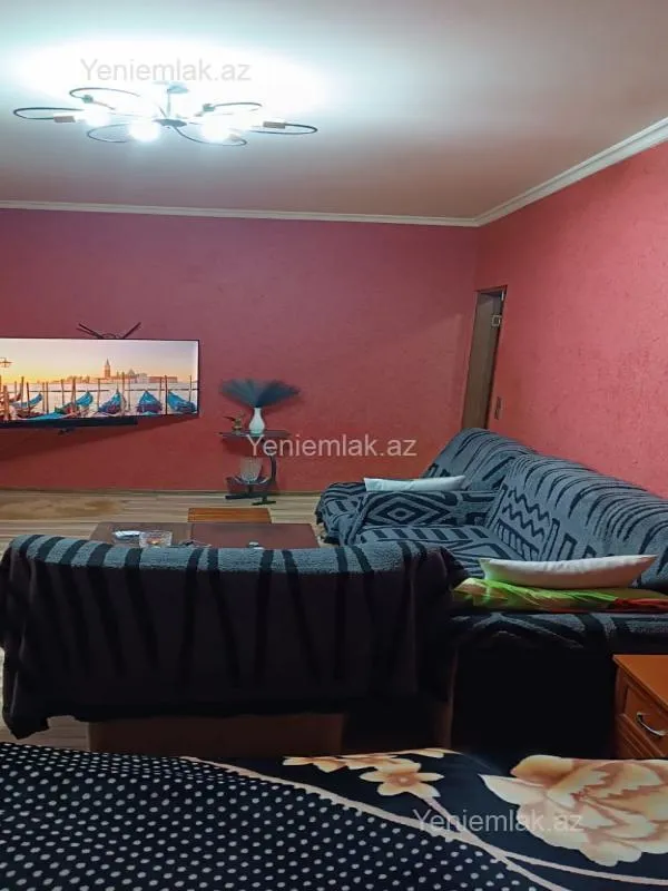 Satılır 1 otaqlı köhnə tikili 40 m²