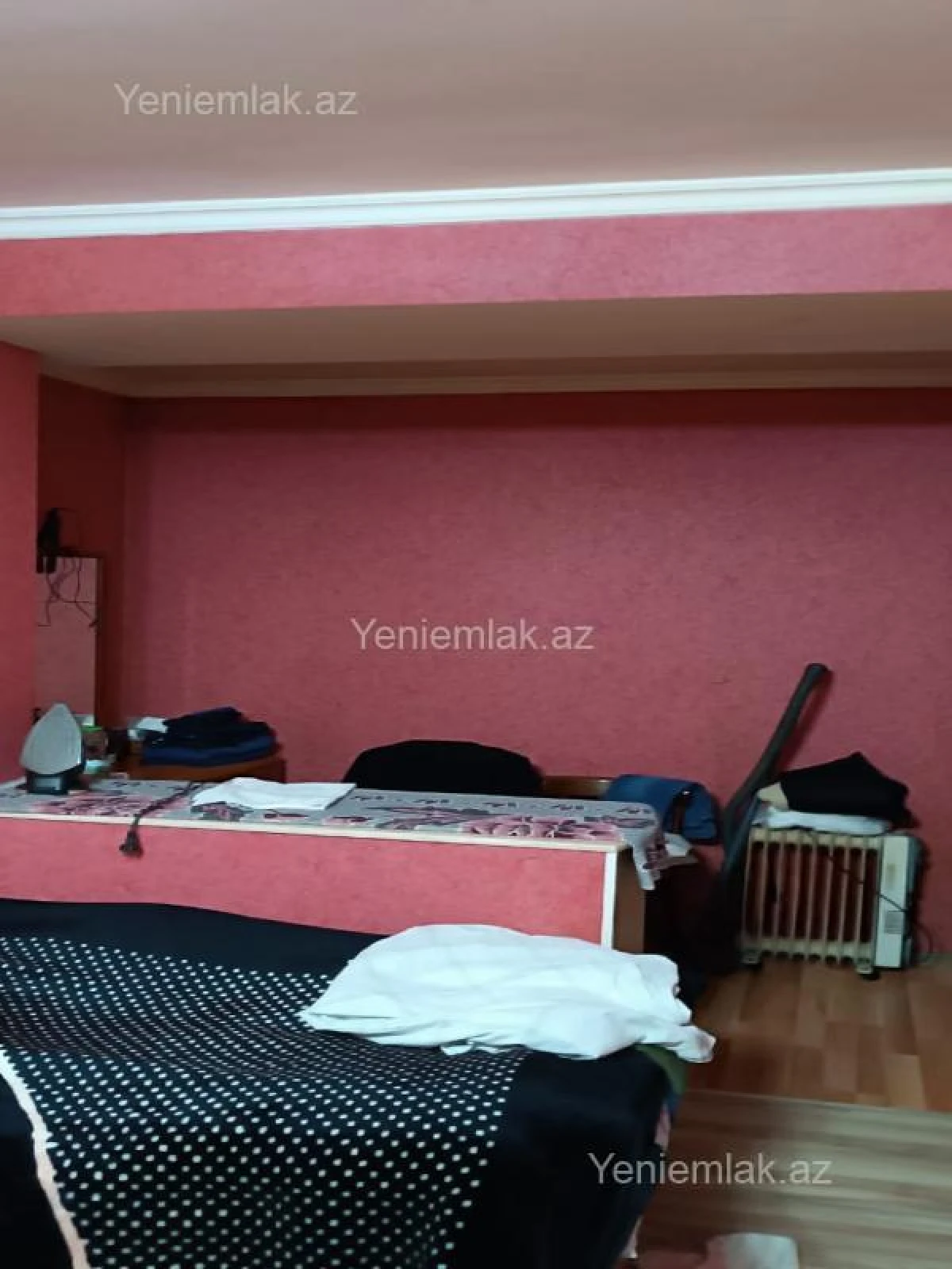 Satılır 1 otaqlı köhnə tikili 40 m²