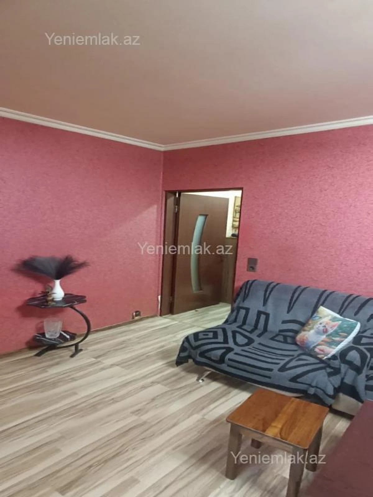 Satılır 1 otaqlı köhnə tikili 40 m²