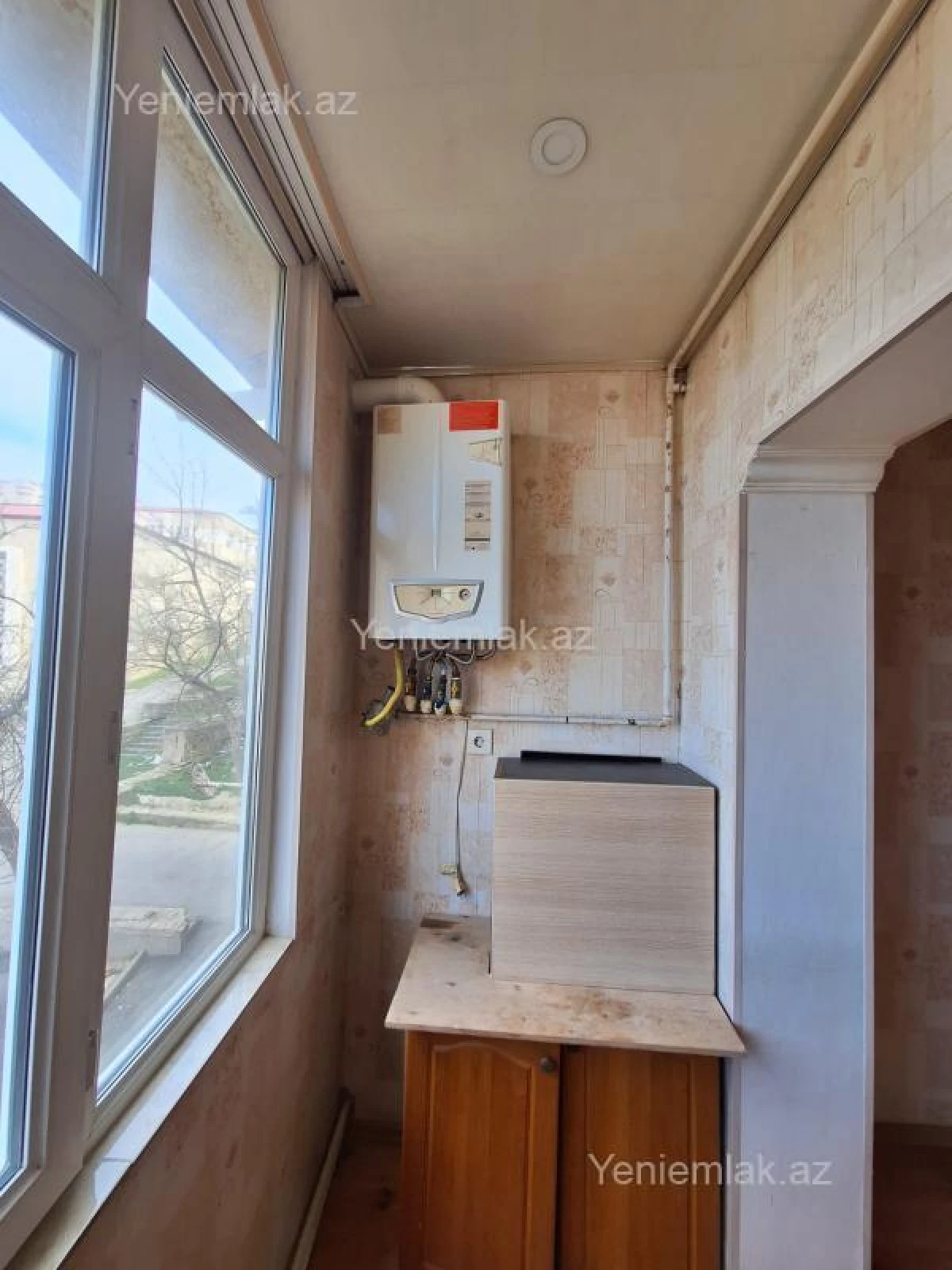 Satılır 2 otaqlı köhnə tikili 65 m²