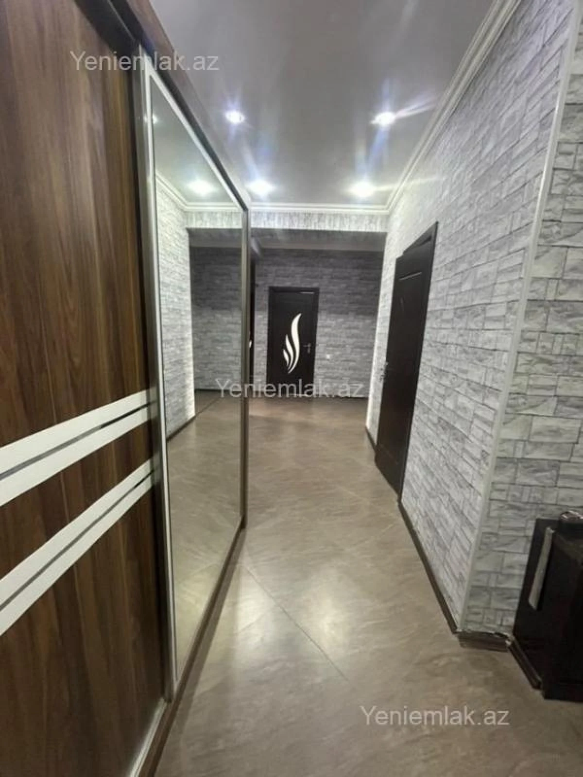 Satılır 4 otaqlı yeni tikili 140 m²