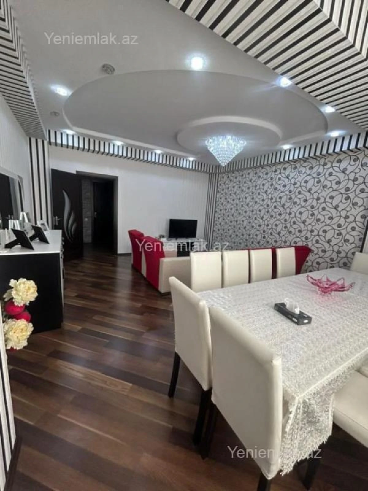 Satılır 4 otaqlı yeni tikili 140 m²