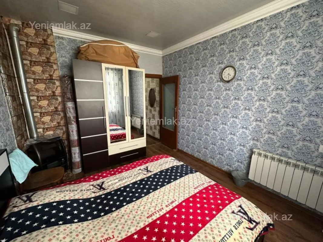 Satılır 2 otaqlı köhnə tikili 67 m²