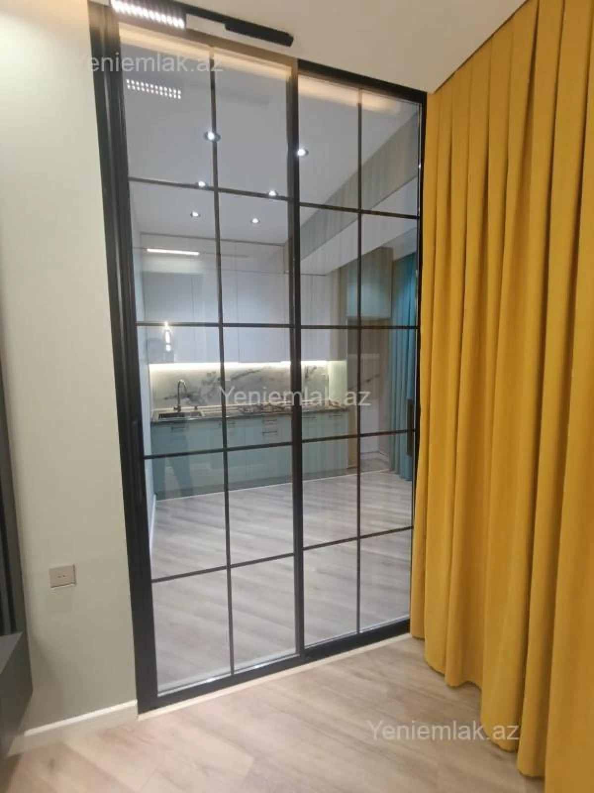 Satılır 2 otaqlı yeni tikili 70 m²