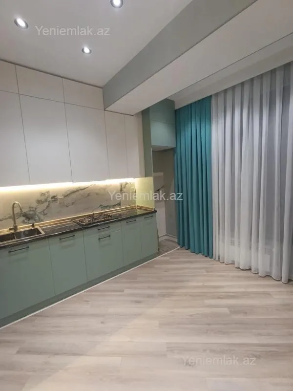 Satılır 2 otaqlı yeni tikili 70 m²