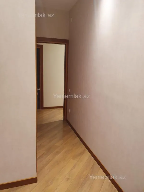 Satılır 4 otaqlı yeni tikili 135 m²